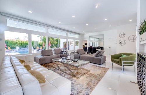 The Movie Colony Casa | Mountain View Oasis Permit# 1630