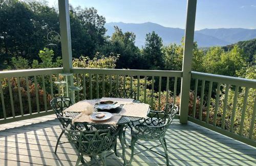 Chalet Village Casa | Mountain View Paradise by Avada Properties