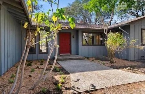 Rough and Ready Casa | Mountain View Retreat: Your Perfect Getaway