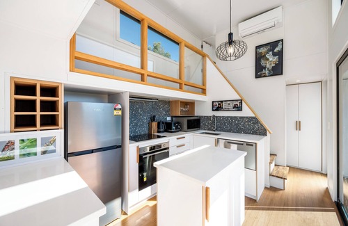Wanaka Cabaña | Mountain View Retreat Near Wanaka - Cosy Tiny Home Cottage