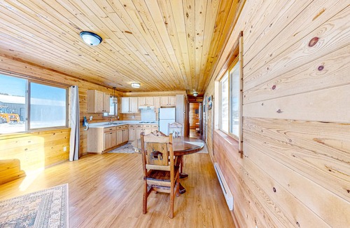Colorado Springs Casa | Mountain-view retreat on 1,800-acre ranch with animals, firepit, games, & deck