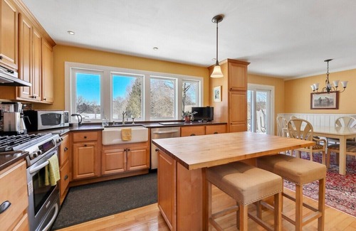 Lenox Dale Casa | Mountain View Retreat w/ Hot Tub by Evergreen Home
