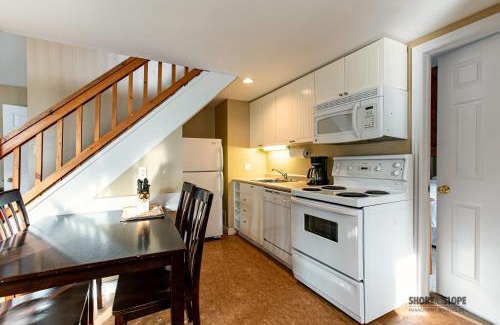 Collingwood Casa | Mountain View Villas One Bed Loft Suite