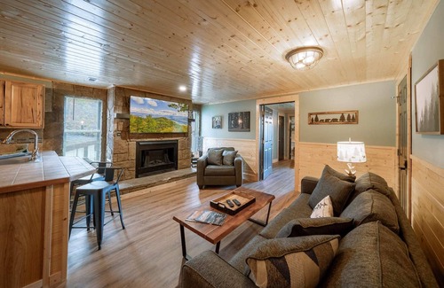 Caton Apartamento | Mountain Views at Dolly's Castle Unit 1