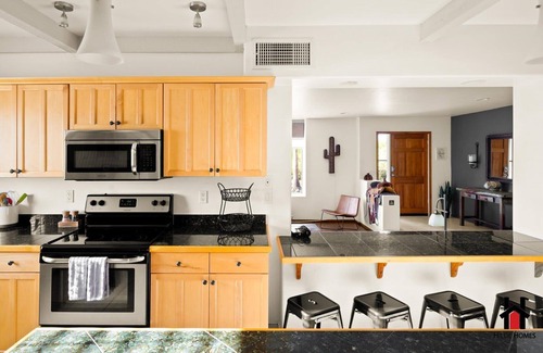 Cave Creek Casa | Mountain Views & Desert Starry Nights by the Fire