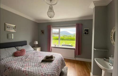 Beaufort Casa | Mountain Views on the Ring of Kerry
