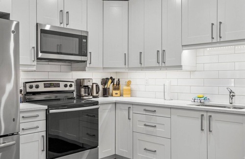 Canmore Apartamento | Mountain Views | Spacious 1 Bed | Central Location