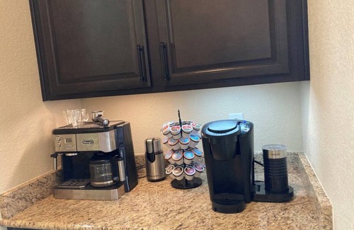 Northgate Casa | Mountain Views, Air Force, Hiking, Fire Pit, WiFi, Gourmet Kitchen, pet friendly