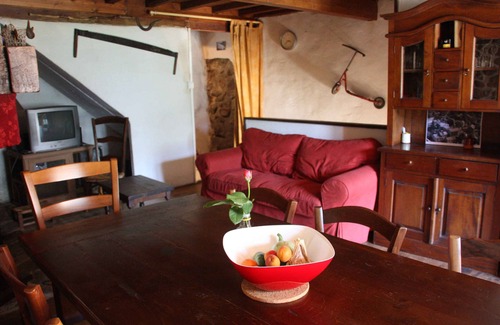 Illier-et-Laramade Casa | Montaña Casa de pueblo, disfrutando de la máxima insolación.