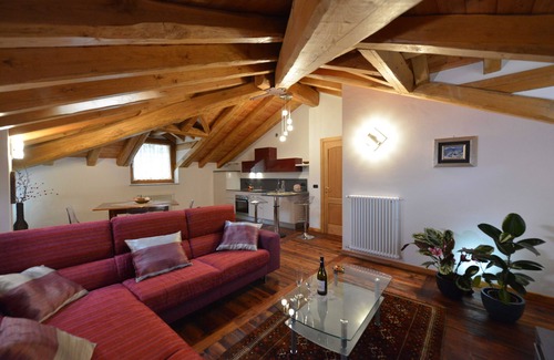 Chambave Villa | Villa de montaña para familias / grupos (4-16 personas)