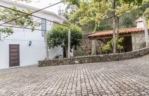 Caminha Casa | Mountain Villa with Swimming Pool