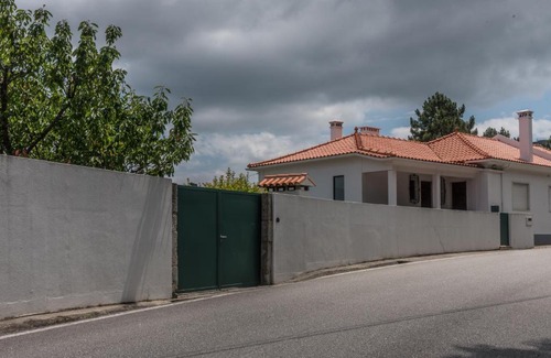 Caminha Casa | Mountain Villa with Swimming Pool