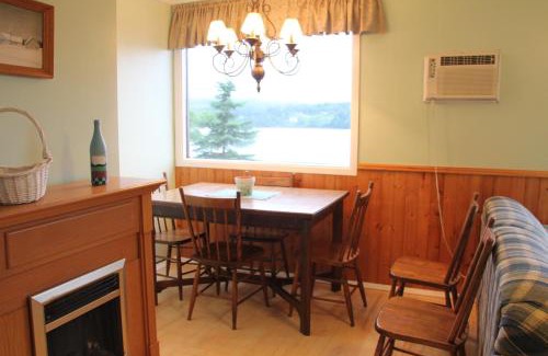 Big Bras d'Or Chalet De Esquí | Mountain Vista Seaside Cottages