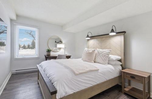 The Blue Mountains Casa | Mountain Walk Chalet Across From Blue Mtn Village