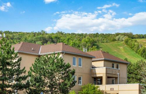 The Blue Mountains Casa | Mountain Walk Chalet Across From Blue Mtn Village
