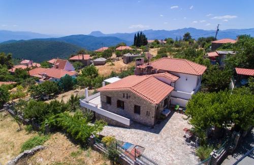 Oichalia Apartamento | Mountainescape- sale