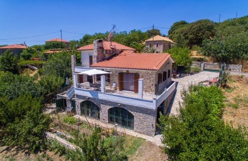 Oichalia Apartamento | Mountainescape- sale