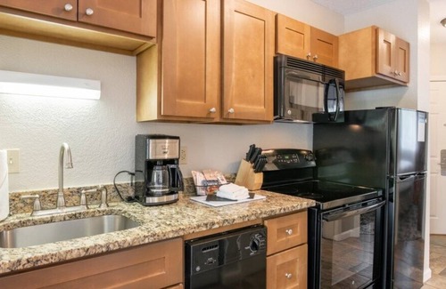 Pigeon Forge Villa | MountainLoft™ - 1 Bedroom Deluxe Villa