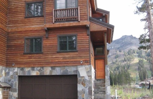 Juniper Ridge Casa | 'Mountains Majesty' - Hermoso 5 BR, fácil acceso a las pistas