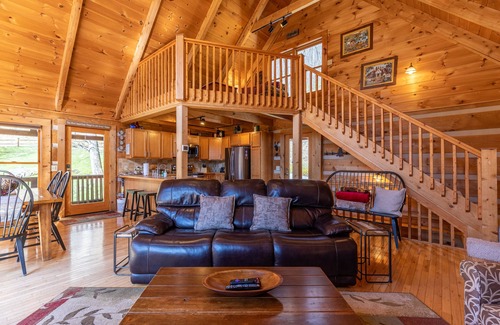 Boone Cabina | MountainTime - Pet Friendly Log Cabin in Valle Crucis with Views, Firepit, & Hot Tub!