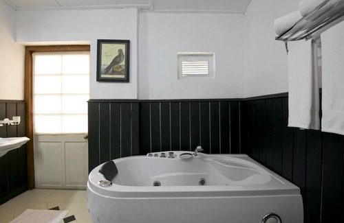 Kandy Hotel | Mountbatten Bungalow