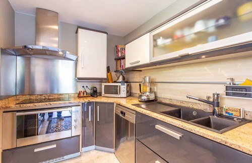Pointe Croisette Condominio | Mouré Rouge : Appartement 3 chambres avec piscine privée, jardin et parking