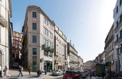 Centro / Baixa Apartamento | Mouzinho Luxury 3BR Flat l 5 min Walk to Ribeira by Lovelystay