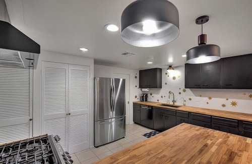 Sunrise Vista Chino Casa | Movie Colony Private Retreat with Location, Pool, Hot Tub & Mountain Views!