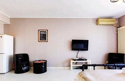 Downtown Beijing Apartamento | Movie Night High Rise View
