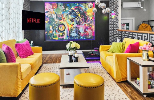 South Bruce Peninsula Casa | Movie Themed House with mini-Arcade & Hot Tub