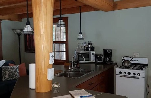 Ashton Creek Cabina | Miska Haven - Serenidad en el río Shuswap en North Okanagan - Miska Haven - Cabaña Mowat