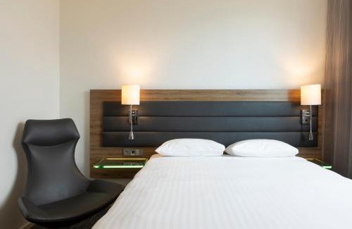 Friedrichshain-Kreuzberg Hotel | Moxy Berlin Ostbahnhof
