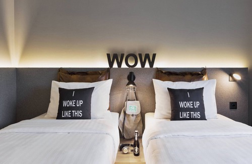 Lausanne Center Hotel | Moxy Lausanne City