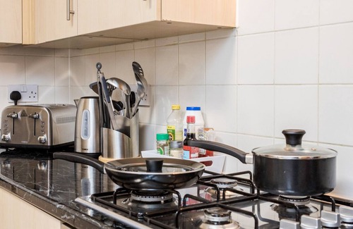 Watford Apartamento | Apartamento-Negocios-Baño Privado-Patio-14RC
