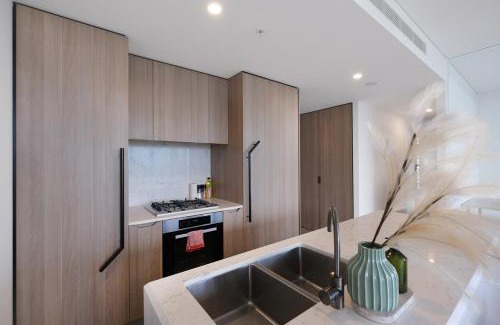 Macquarie Park Apartamento | MQ Lux 2BR Apartment with study, pool, free parking, Metro