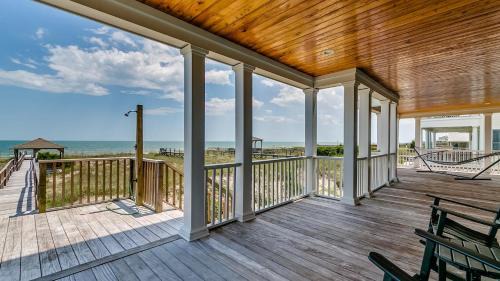 North Litchfield Beach Casa | Mr, Bugs Summer House home by Peace Vacations