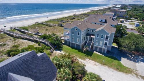 North Litchfield Beach Casa | Mr, Bugs Summer House home by Peace Vacations