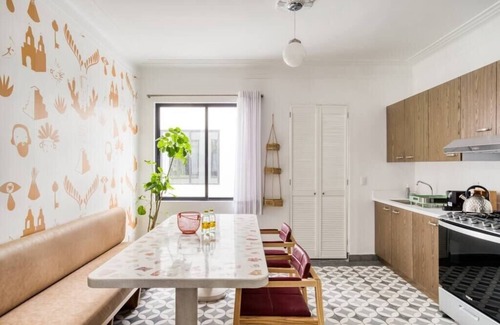 Zona Rosa Apartamento | Mr. W | 2Br classic building w/all amenities