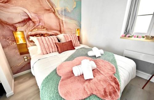 Cancale Apartamento | MRODBNB - Escapade Romantique - Appart Neuf- 25m Plage & Resto - Ciné - Popcorn - Ciel de Pluie XXL