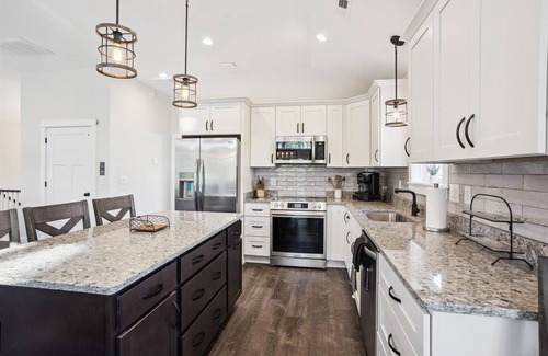 Monteray Shores Casa | MS-9 - Chasing Tides- Sunday to Sunday Soundside! Pvt Pool and Hot Tub