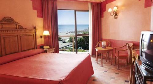 Carihuela Hotel | MS Amaragua