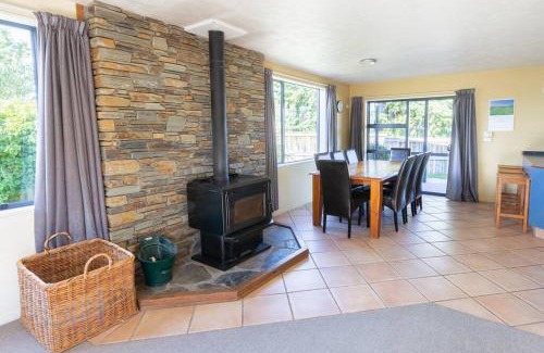 Wanaka Casa | Mt Iron Century Cottage