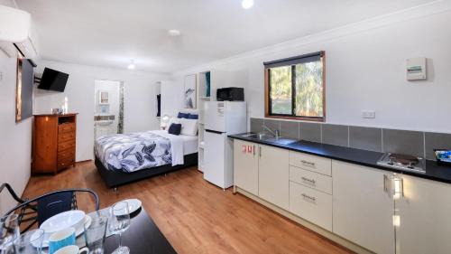 Mount Larcom Complejo | Mt Larcom Tourist Park