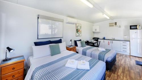 Mount Larcom Complejo | Mt Larcom Tourist Park