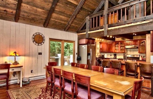 Pocono Pines Cabaña | ⛰⛵️⛱Mt. Maplewood Lodge❤️Seasonal Specials★1BR★Poconos★Hot⛷Tub★Game Rm★Pets+