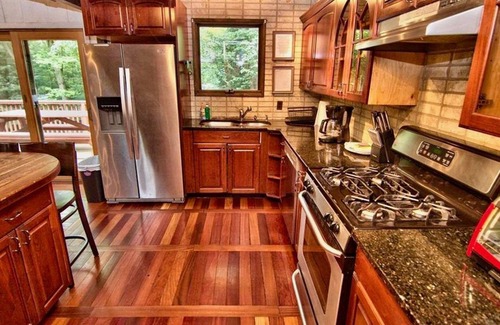 Pocono Pines Cabaña | ⛰⛵️⛱Mt. Maplewood Lodge❤️Seasonal Specials★1BR★Poconos★Hot⛷Tub★Game Rm★Pets+