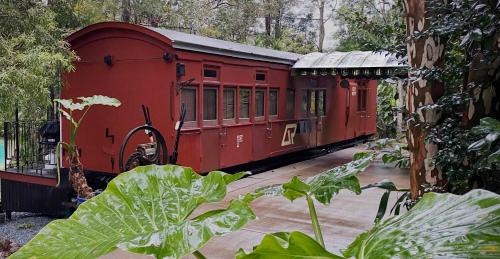 Mount Nebo Casa | Mt Nebo Railway Carriage and Chalet