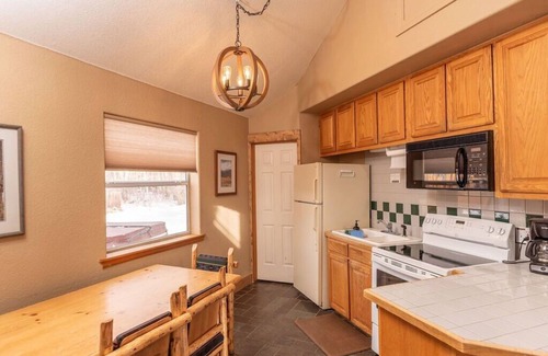 Salida Chalet De Esquí | Mt. Oxford Chalet at Creekside chalets