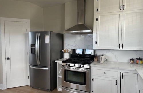 Lompoc Casa | Mt. Views & Modern Comfort