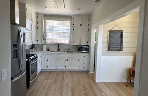 Lompoc Casa | Mt. Views & Modern Comfort